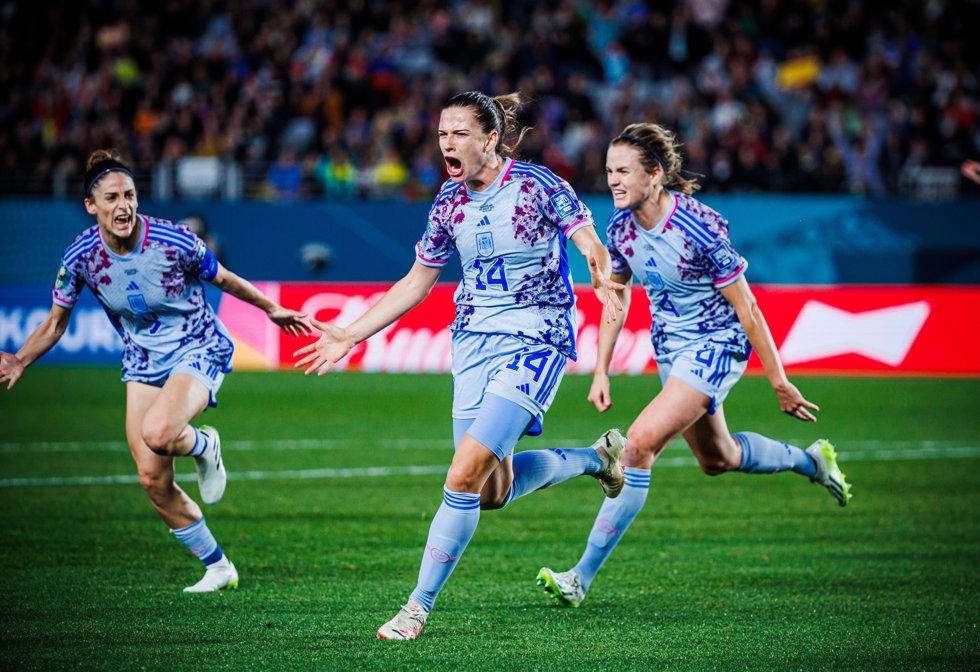 Laia Codina celebra su gol en el Suiza-España del Mundial de Australia y Nueva Zelanda