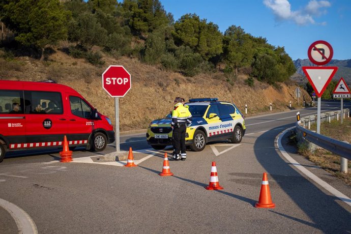 Incendi forestal que afecta els municipis de Colera i Portbou (Girona), a prop de la frontera amb Frana