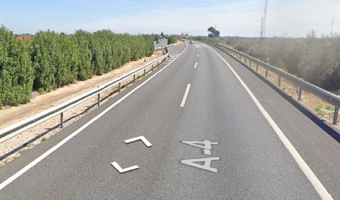Accidente mortal en la A-4 sentido Cádiz, en el término municipal de Dos Hermanas (Sevilla).