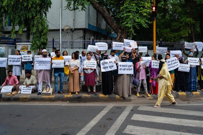 Protesta contra la violencia en el estado de Manipur India. 