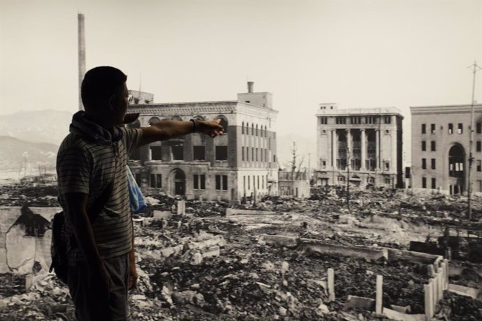 July 27, 2023, Hiroshima, Japan: A visitor looks at a panoramic picture of Hiroshima City after the atomic bomb attack at the Hiroshima Peace Memorial Museum. This year will mark 78 years since the atomic bombing of Hiroshima (August 6, 1945) during WWI