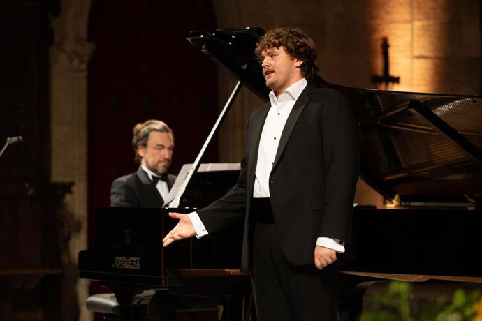 Recital lírico con la soprano Serena Sáenz y el tenor Jonah Hoskins acompañados al piano por Maciej Pikulski en el Festival de Perelada