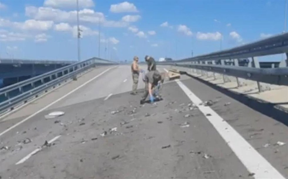 Imagen de archivo de daños en un puente de Crimea  