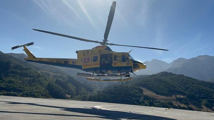 Helicóptero del Gobierno de Cantabria