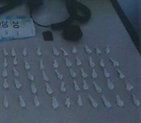 Detenido en Sevilla con 84 dosis de cocaína y 52 gramos de hachís que distribuía mediante un servicio de 'telecoca'