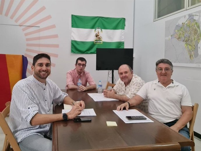 El portavoz de Podemos-Izquierda Unida, Ismael Sánchez propone la creación de un circuito de teatro amateur en Sevilla.