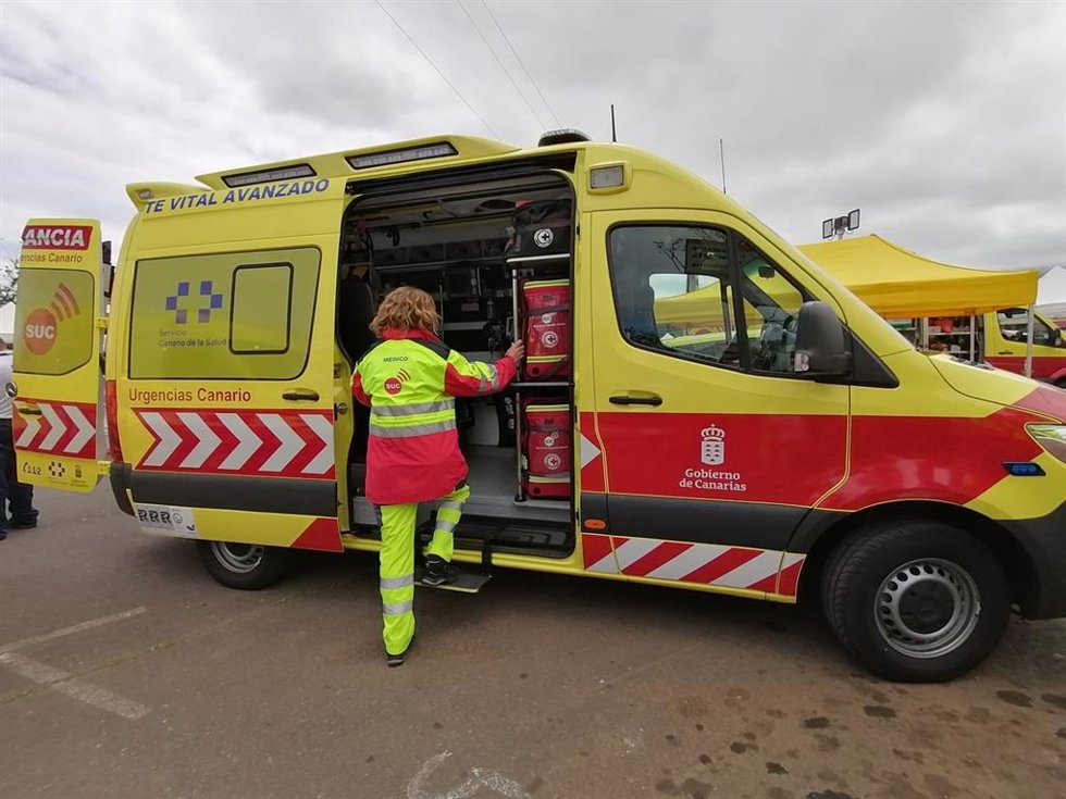 Ambulancia del Servicio de Urgencias Canario (SUC)