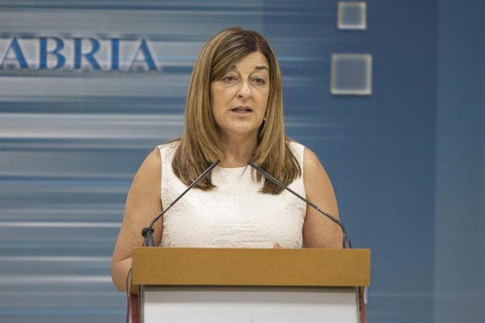 Archivo - La presidenta de Cantabria, María José Sáenz de Buruaga.- Archivo