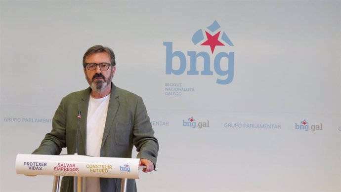 El diputado del BNG Luís Bará, en rueda de prensa.