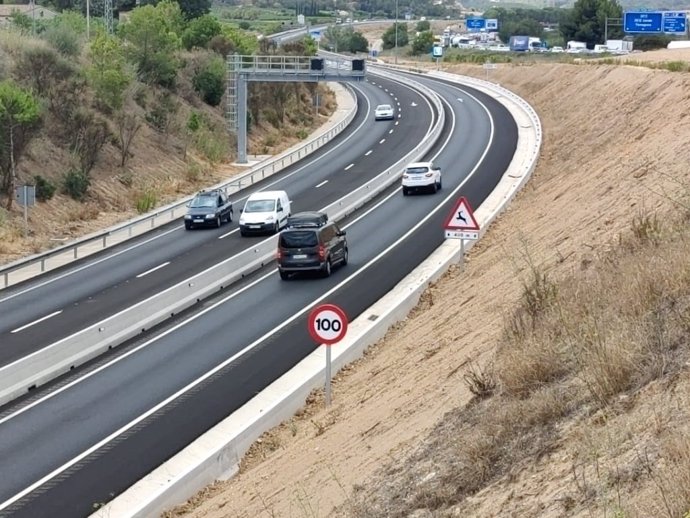 Tramo de 2+1 de la variante de la carretera C-15 en Vilafranca del Peneds (Barcelona).