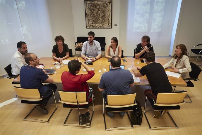 Representantes de PSN, Geroa Bai y Contigo-Zurekin durante una reunión en el Parlamento de Navarra, a 7 de agosto de 2023, en Pamplona, Navarra (España). Representantes de PSN, Geroa Bai y Contigo-Zurekin se han reunido esta tarde para tratar de cerrar 