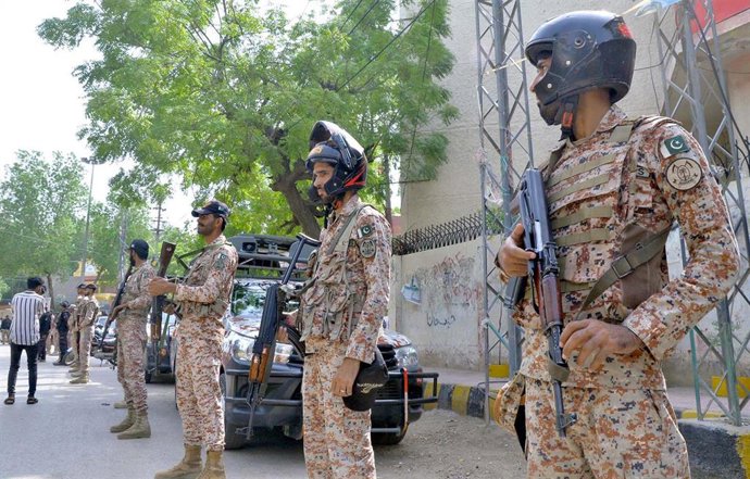 Miembros de las fuerzas de seguridad de Pakistán
