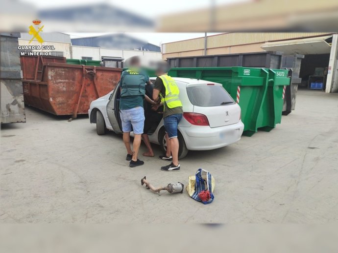 Detenido por robar 84 catalizadores en toda la provincia para venderlos al peso