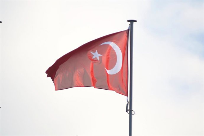 Archivo - Imagen de archivo de una bandera de Turquía.