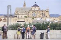 La Aemet eleva a nivel rojo la alerta por altas temperaturas en la campiña cordobesa, con máximas de 44 grados