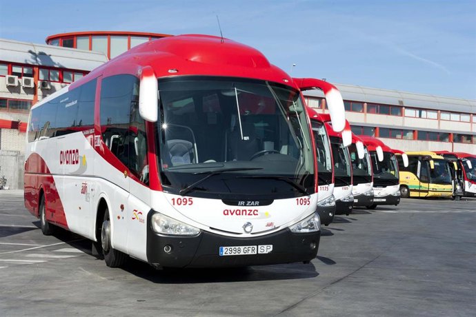 Archivo - Autobuses De Avanza