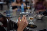 Foto: La Sociedad Española de Epidemiología cree que dejar de prohibir fumar en las terrazas es "un importante paso atrás"
