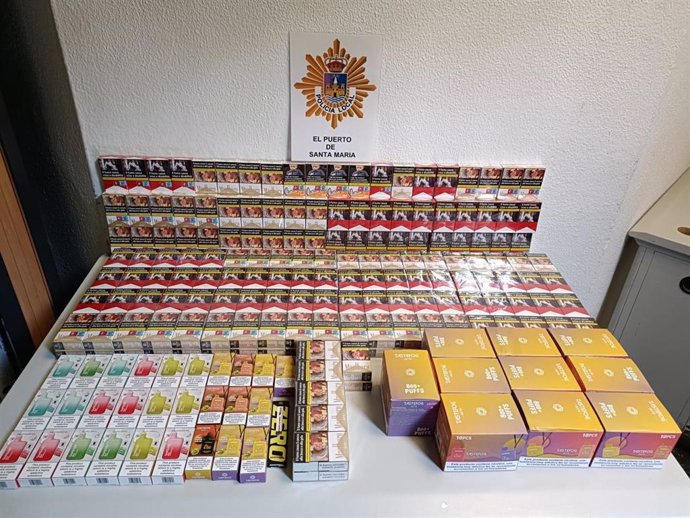 La Policía Local de El Puerto decomisa tabaco de contrabando y otras mercancías ilegales en las inmediaciones del Puro Latino Fest