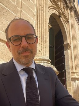 El portavoz del PSOE-A en la Comisión de Universidad, Investigación e Innovación del Parlamento andaluz, el cordobés Antonio Ruiz Sánchez.