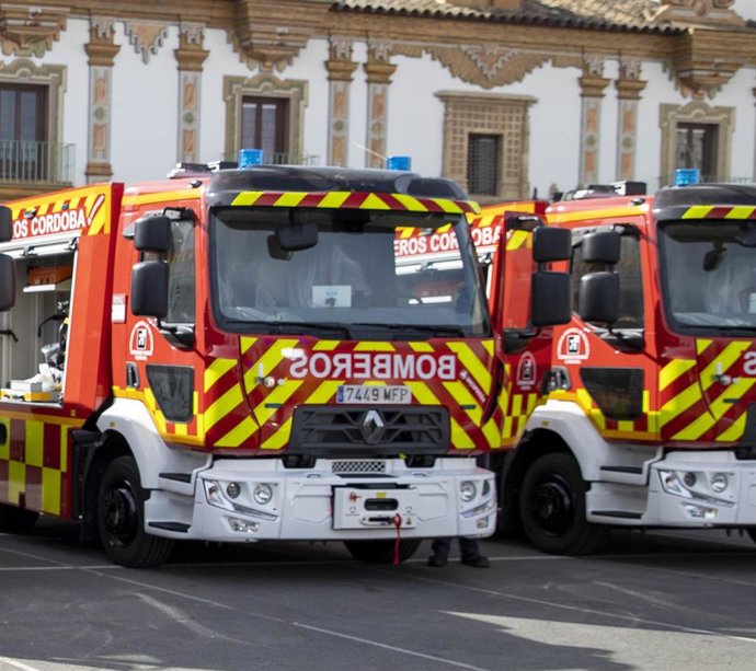 Dos de los nuevos camiones de bomberos del Consorcio.