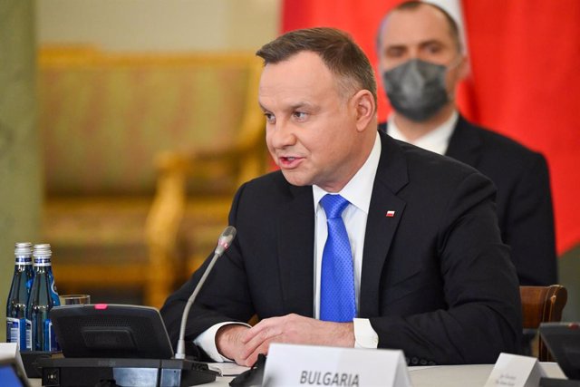 Archivo - HANDOUT - 25 February 2022, Poland, Warsaw: Polish President Andrzej Duda speaks during the Extraordinary Summit of the NATO Bucharest Nine. Photo: Christophe Licoppe/EU Commission /dpa - ATTENTION: editorial use only and only if the credit ment