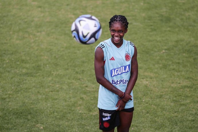 BOGOTÁ. 6 de julio de 2023. La selección Colombia Femenina de Fútbol, realizó un entrenamiento en la sede deportiva de la federación Colombiana antes de viajar al mundial de fútbol femenino que se disputara en Australia.(Colprensa-John Paz)