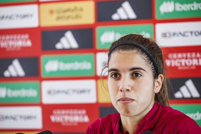 2023-08-09 Rueda de prensa de Alba Redondo, jugadora de la selección española en Wellington