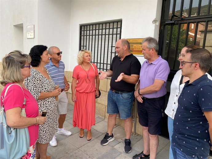 El PSOE habla con vecinos en Padul