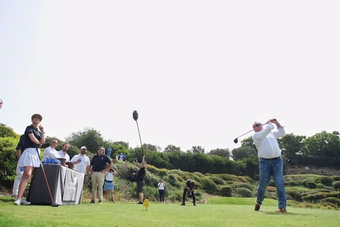 El consejero de Turismo, Cultura y Deporte, Arturo Bernal, en el campo de golf Casa Club Finca Cortesín, con motivo de los preparativos de la Solheim Cup 2023