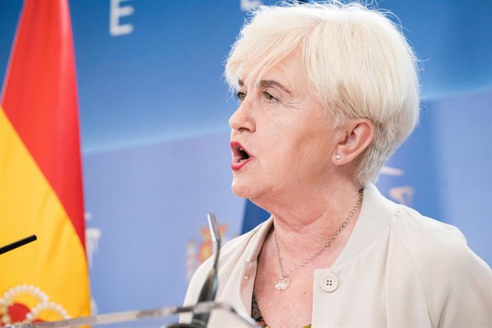 Archivo - La portavoz adjunta del PSOE en el Congreso, Isaura Leal, ofrece una rueda de prensa, en el Congreso de los Diputados.