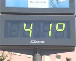 Archivo - Imagen de uno de los termómetros murcianos