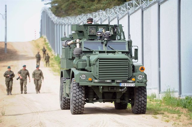 Archivo - Imagen de archivo de militares polacos en la frontera con Bielorrusia. 