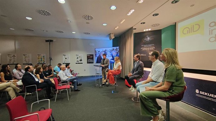 El consejero de Ciencia, Empresas, Formación y Empleo del Principado de Asturias, Borja Sánchez, interviene en la presentación del Asturias Investor's Day, en el marco de la Feria Internacional de Muestras de Asturias, en Gijón.