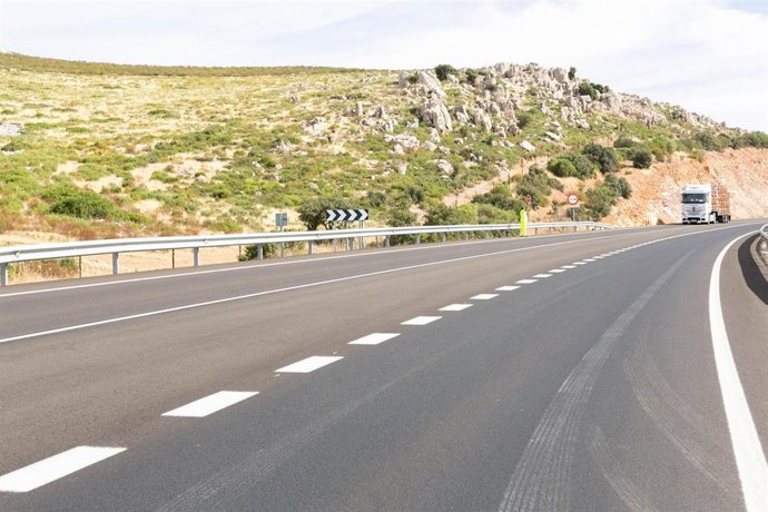 Archivo - Variante del Minero. Carretera, tráfico, circulación.