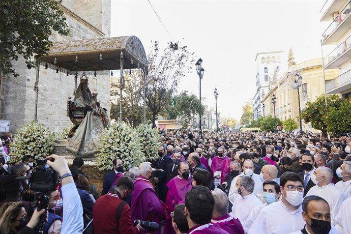 Archivo - La Virgen de los Reyes