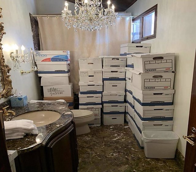 Archivo - June 9, 2023, Mar-a-Lago, Florida, USA: Photos released as part of the indictment against Former President Donald Trump show boxes of documents stacked in rooms across his Mar-a-Lago estate. Boxes allegedly containing classified documents appear