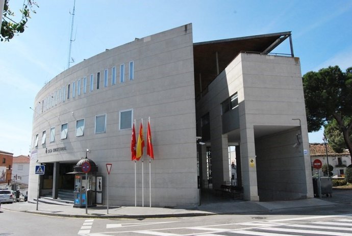 Fachada del Ayuntamiento de Parla