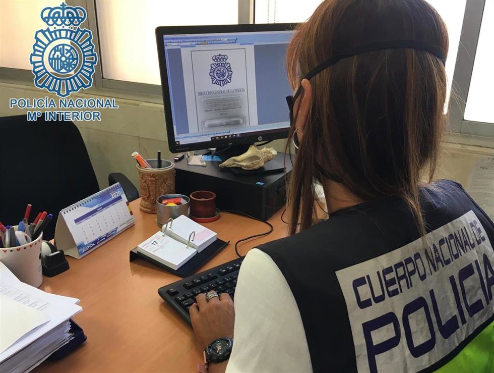 Agente de la Policía Nacional