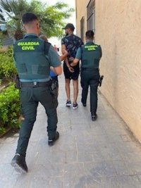 Detenido un prófugo de la justicia francesa por tráfico de drogas oculto en un residencial de Vera (Almería)