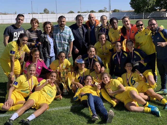 Archivo - Fútbol Femenino