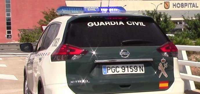 Coche de la Guardia Civil en Ibiza.