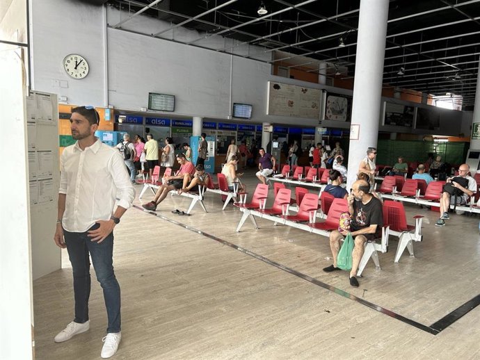 Ismael Sánchez en la estación de Plaza de Armas