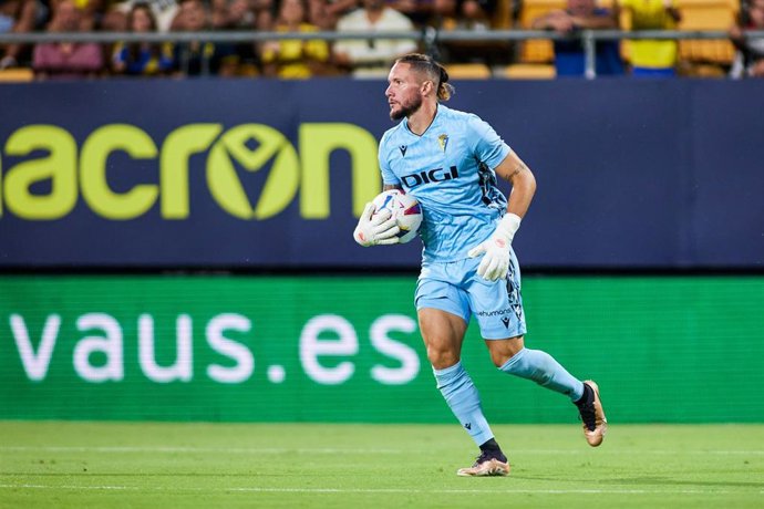Conan Ledesma con el Cádiz en el Trofeo Carranza