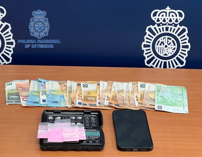 La Policía Nacional interviene cocaína rosa por primera vez en Maó