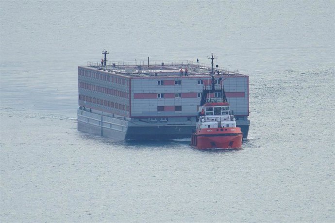 La barcaza Bibby Stockholm