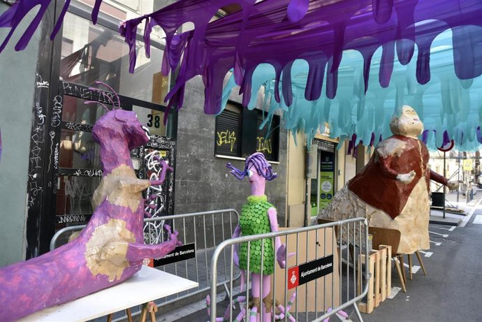 Decoración en el barrio de Grcia con motivo de la Festa Major, a 11 de agosto de 2023, en Barcelona, Catalunya (España). 