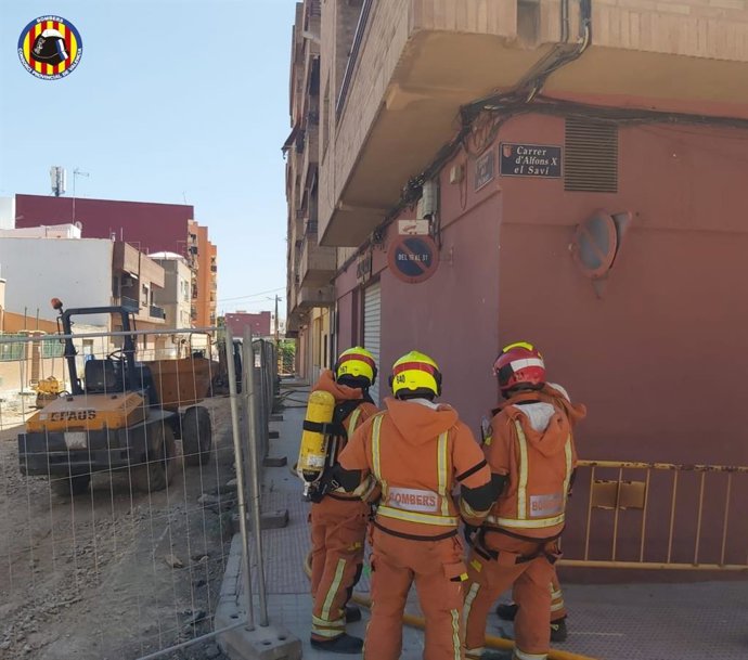 Desalojan dos edificios y confinan un tercero por una fuga de gas en Paterna (Valencia)