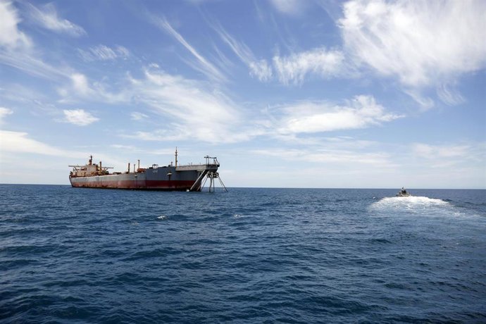 Archivo - El petrolero 'Safer', desde el puerto de Hodeida (Yemen)