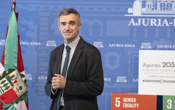 Archivo - El secretario general de Transición Social y Agenda 2030 del Gobierno Vasco, Jonan Fernández