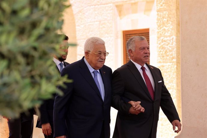 Mahmud Abbas y Abdulá II de Jordania 